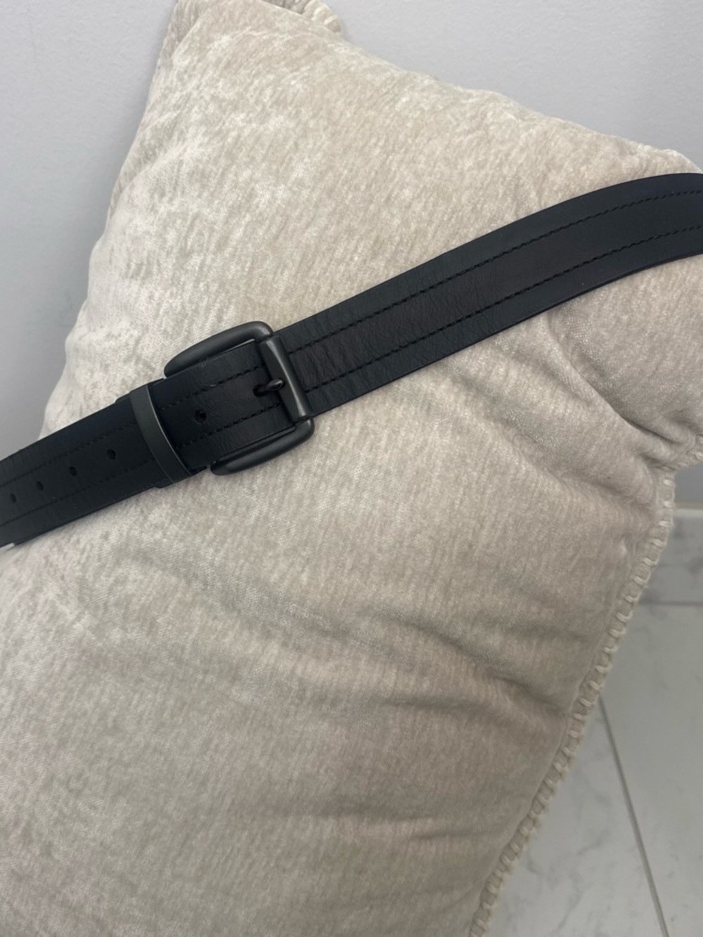 Denizen from Levi's Black Leather Adjustable Belt Strap